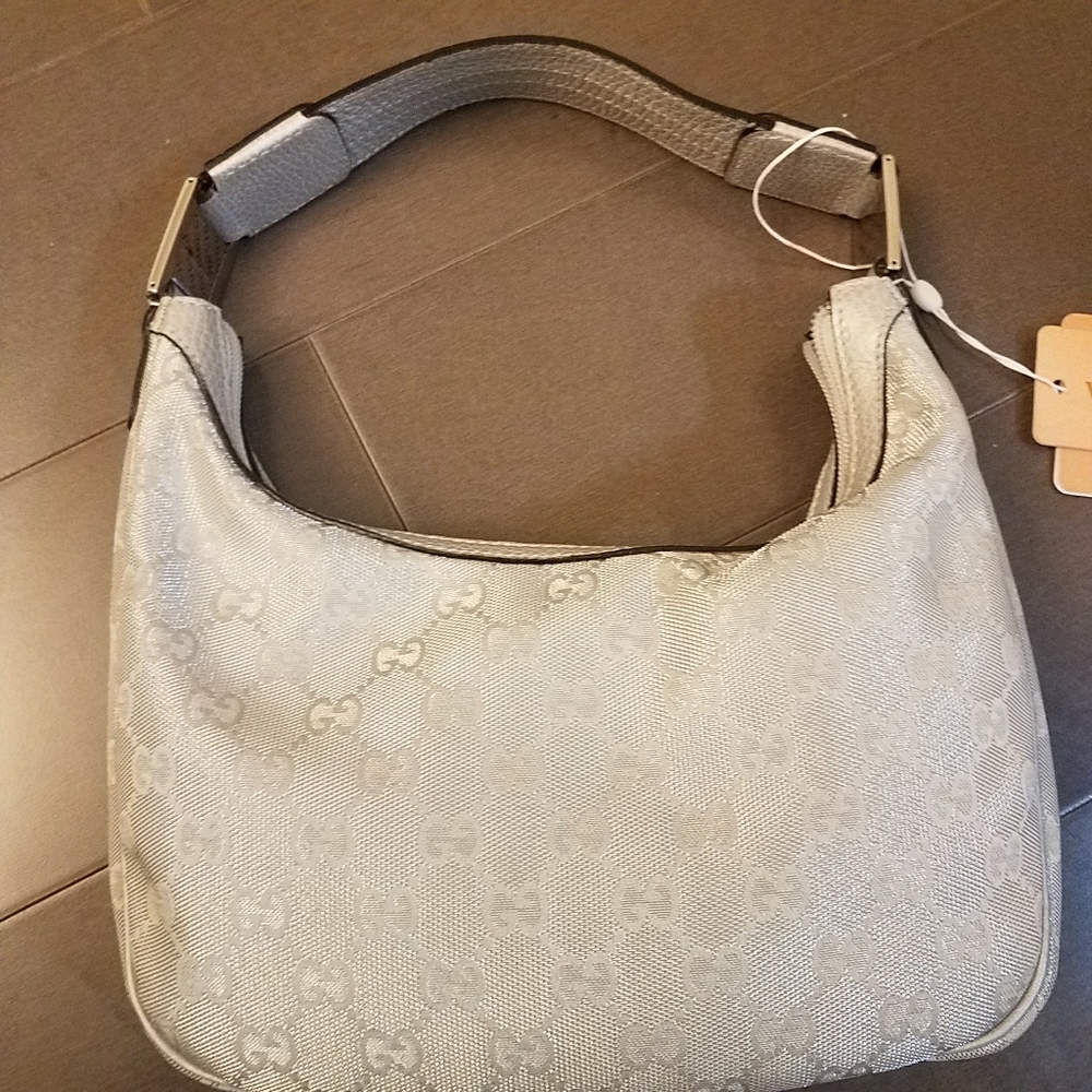 New Small authentic gucci hobo bag - Picture 5 of 5